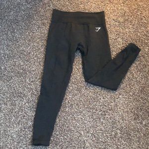 Black gymshark leggings